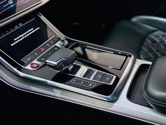 Audi SQ7 13 of 23