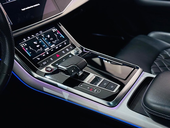 Audi SQ7 16 of 23