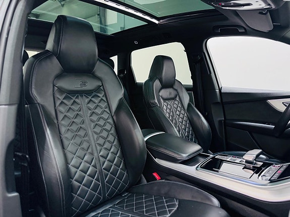 Audi SQ7 7 of 23