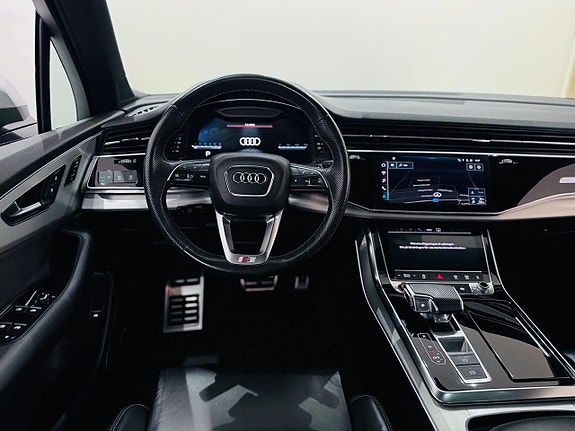 Audi SQ7 21 of 23