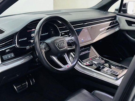Audi SQ7 12 of 23