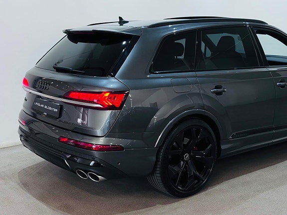 Audi SQ7 22 of 23