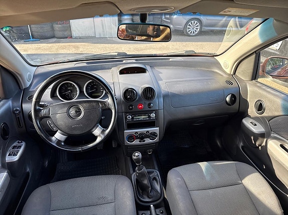 Chevrolet Kalos 14 of 19