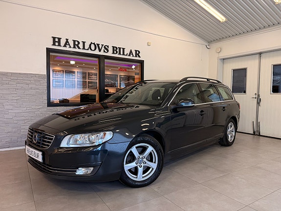 Volvo V70 2 of 18