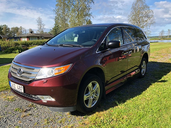 Honda Odyssey 3 of 12