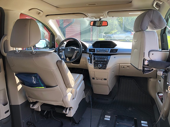 Honda Odyssey 8 of 12