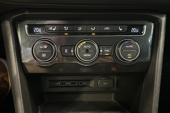 Volkswagen Tiguan 14 of 20