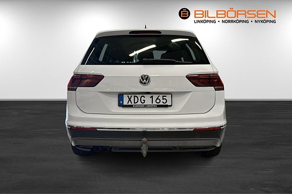 Volkswagen Tiguan 5 of 20