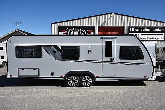 Knaus 650 UDF Südwind Black Selection, Barnkammare 27 of 27