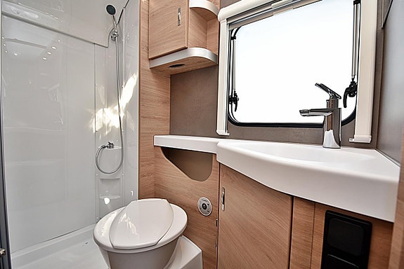 Knaus 650 UDF Südwind Black Selection, Barnkammare 25 of 27