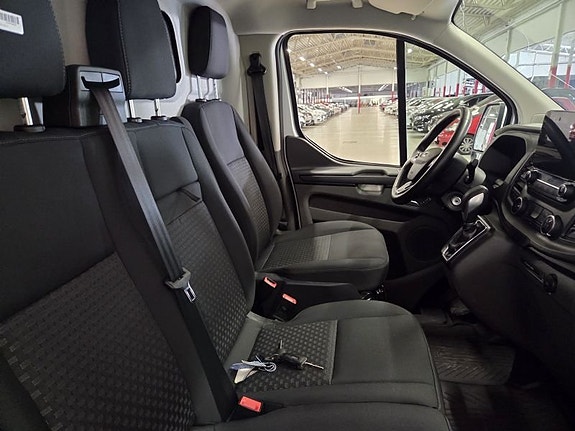 Ford Transit Custom 4 of 5