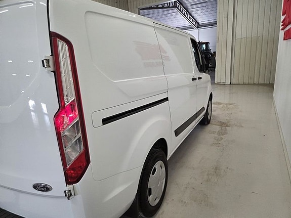 Ford Transit Custom 6 of 10