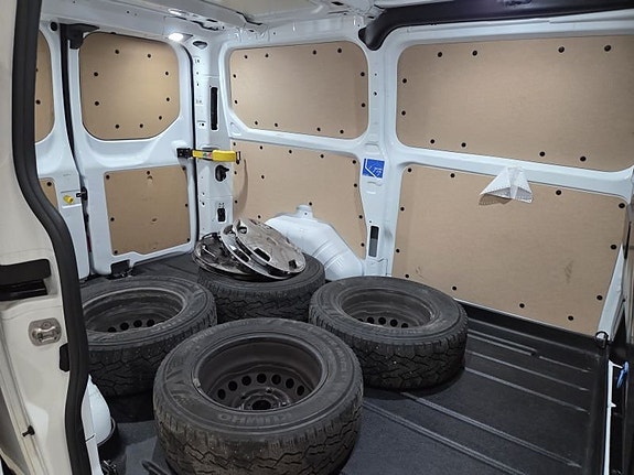 Ford Transit Custom 5 of 5