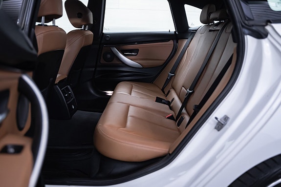 BMW 320d 28 of 28