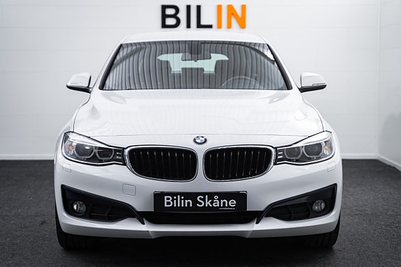 BMW 320d 4 of 28