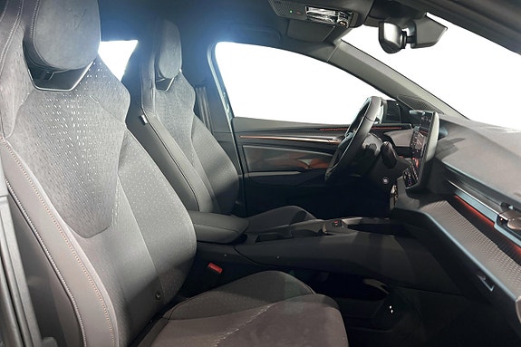Cupra Raval 13 of 23