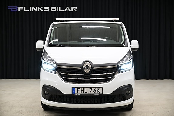 Renault Trafic 9 of 30