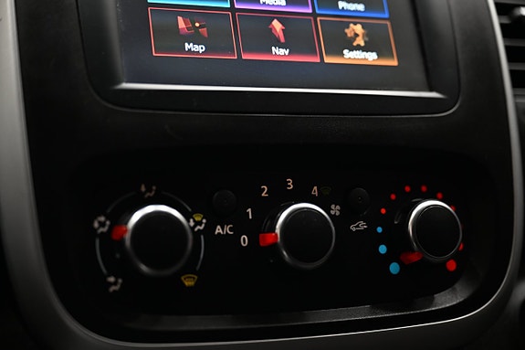 Renault Trafic 21 of 30