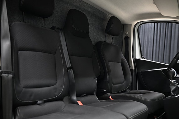 Renault Trafic 28 of 30