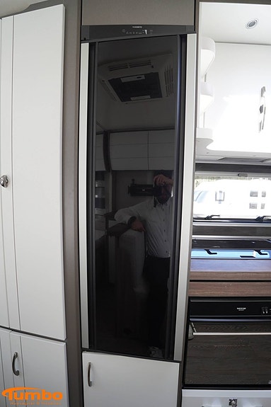 Hobby 650 KMFE Alde AC Ugn 13 of 21