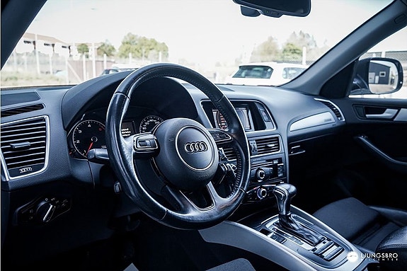 Audi Q5 4 of 5