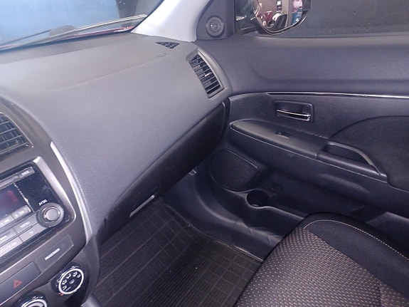 Mitsubishi ASX 16 of 16