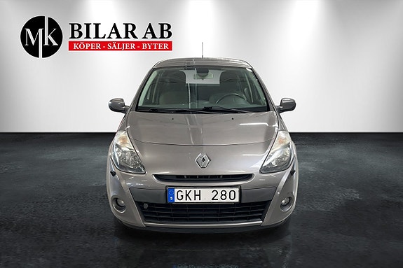 Renault Clio 2 of 12