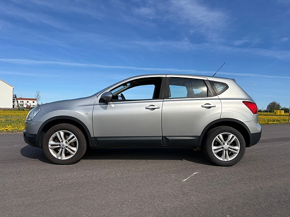 Nissan Qashqai 2 of 5