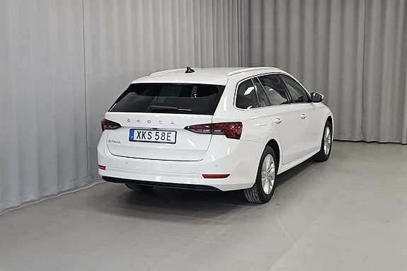 Skoda Octavia 3 of 5