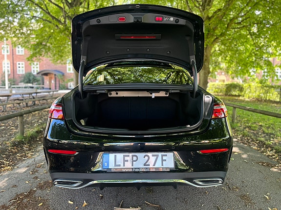 Mercedes-Benz E220 d 5 of 5