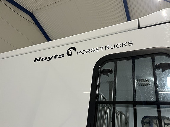 Renault Master 25 of 26