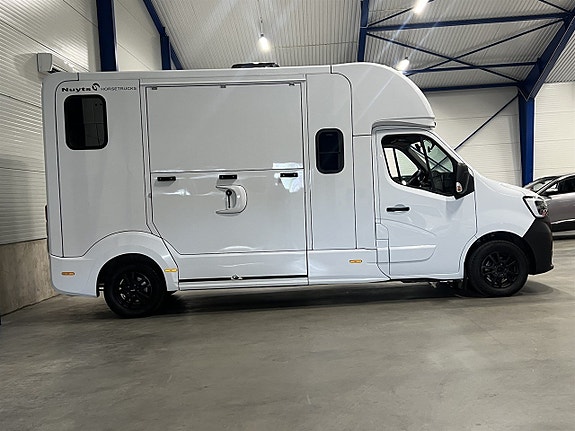 Renault Master 2 of 5