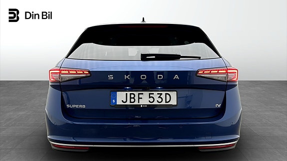 Skoda Superb 5 of 5