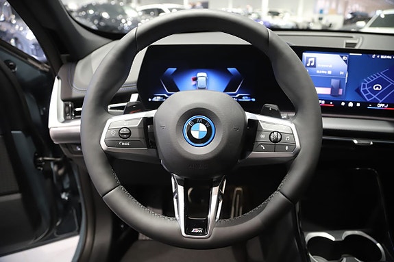 BMW X1 3 of 5