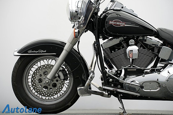 Harley-Davidson Heritage Softail Classic *Nyservad 13 of 27