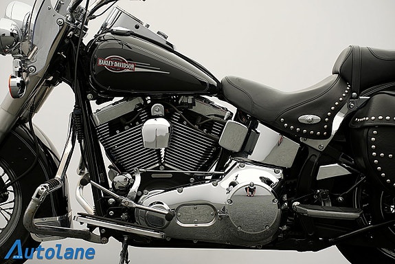 Harley-Davidson Heritage Softail Classic *Nyservad 14 of 27
