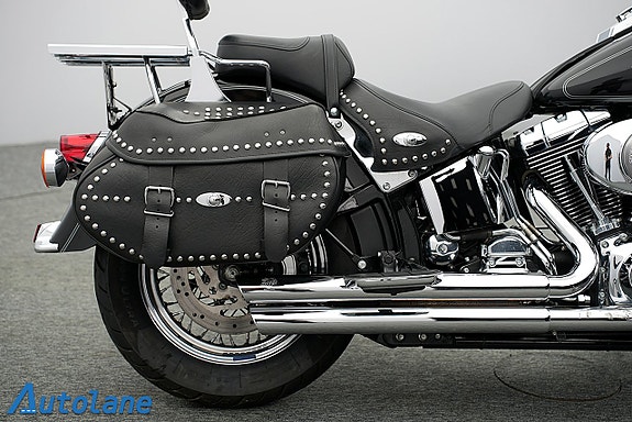 Harley-Davidson Heritage Softail Classic *Nyservad 10 of 27