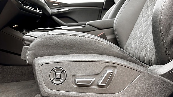 Audi Q6 e-tron 11 of 16