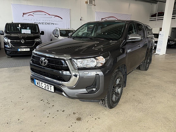 Toyota HiLux 2 of 5