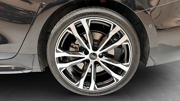 Audi A5 6 of 18