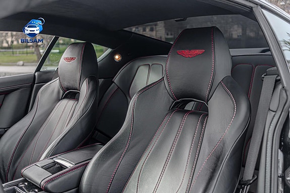 Aston Martin DB9 21 of 24