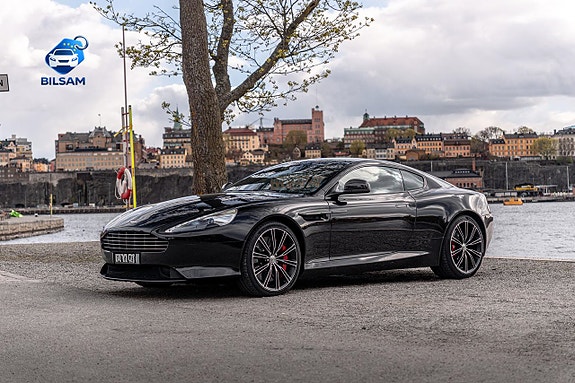 Aston Martin DB9 3 of 5