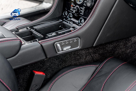 Aston Martin DB9 15 of 24