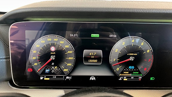 Mercedes-Benz E53 14 of 26
