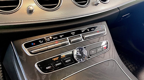 Mercedes-Benz E53 16 of 26