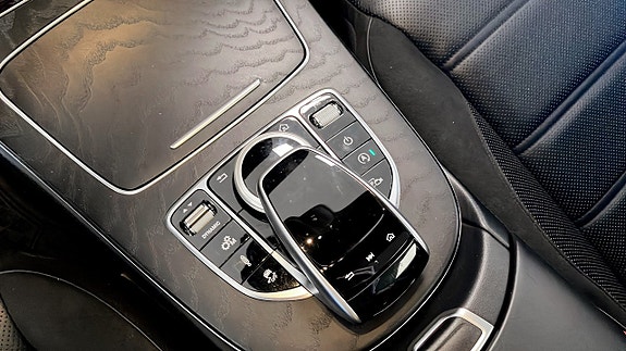 Mercedes-Benz E53 17 of 26