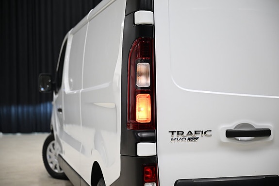 Renault Trafic 9 of 22