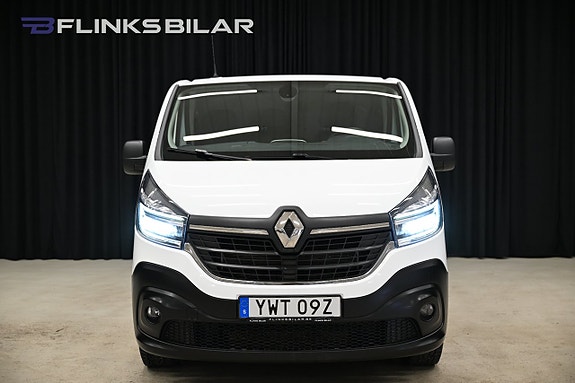 Renault Trafic 10 of 22