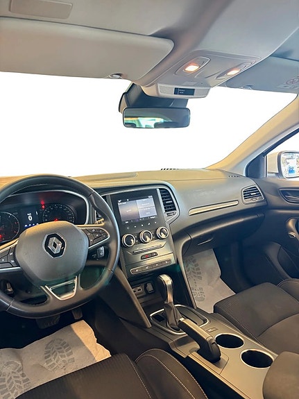 Renault Megane IV 5 of 5