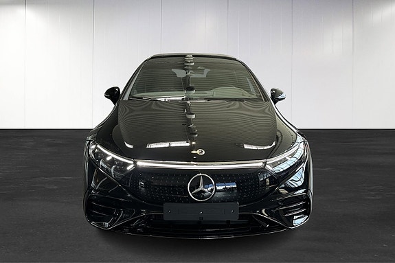 Mercedes-Benz EQS500 22 of 24